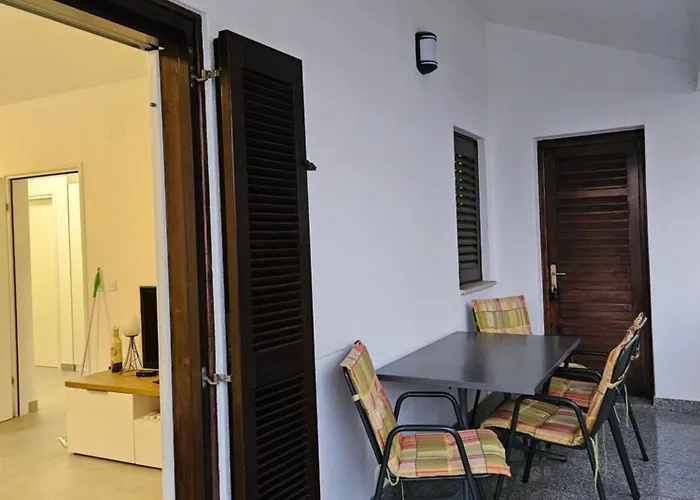 Apartamento Dora I *