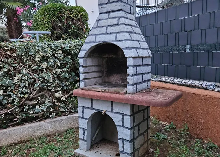 Dora I Apartament Poreč